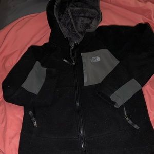 Boys size small (7/8) Northface fleece